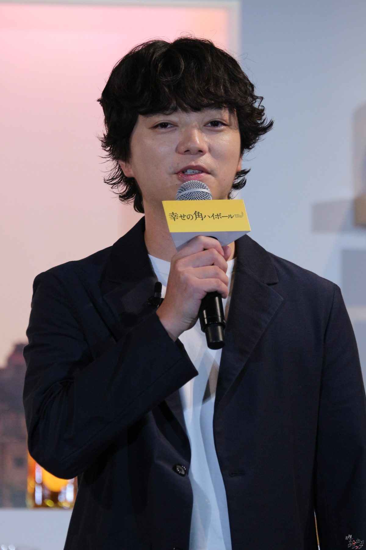 蒼井優『角瓶』CM“4代目店主”就任「5代目店主の方に喜んで継いでいただけるように、4代目を一生懸命務めてまいりたいと思っております」