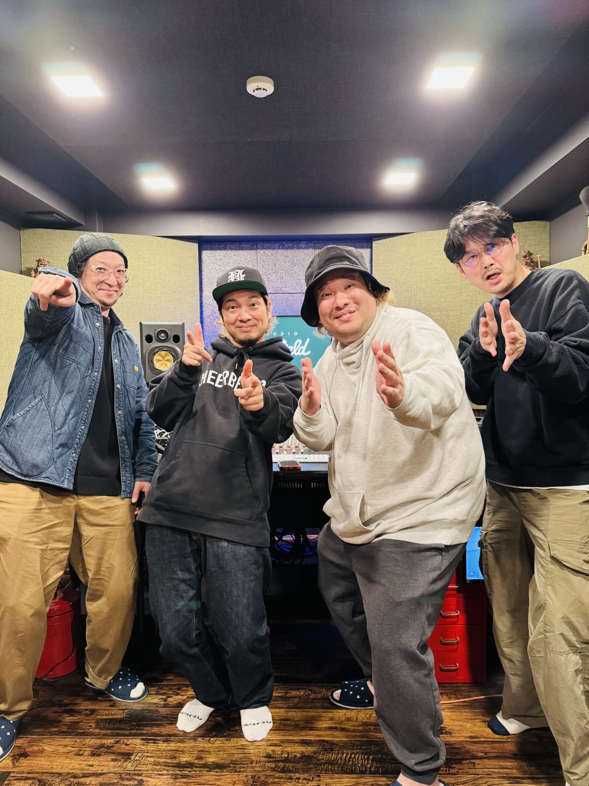 岡崎体育 新曲「Suffer」シングルCDリリース決定！！