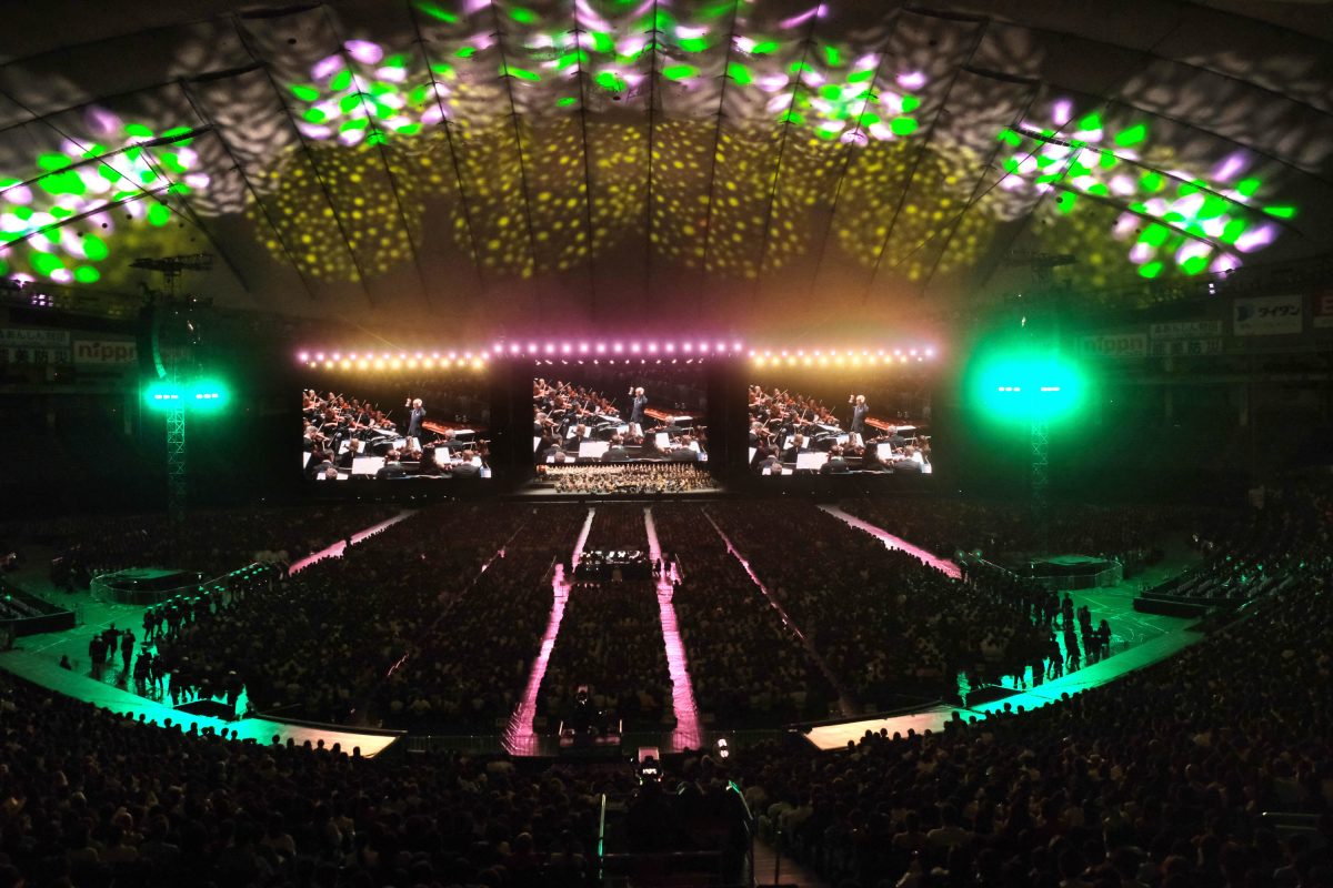 東京ドーム3公演13万人が熱狂 久石譲×ロイヤルフィル スタジオジブリフィルムコンサート 5 東京ドーム3公演13万人が熱狂 久石譲×ロイヤルフィル スタジオジブリフィルムコンサート