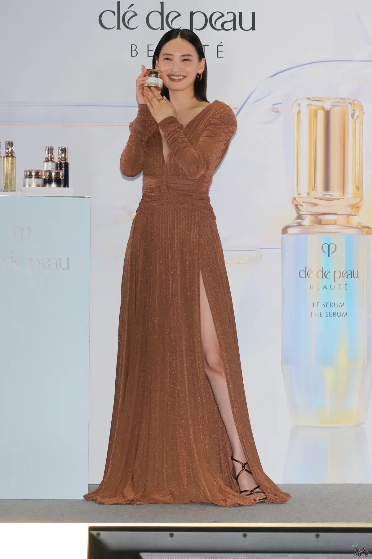 「クレ・ド・ポー ボーテ POPUP」プレスデーイベントのトークセッションに宮沢りえ登壇。フォトコールには多数の著名人が登場 21 「クレ・ド・ポー ボーテ POPUP」プレスデーイベントのトークセッションに宮沢りえ登壇。フォトコールには多数の著名人が登場