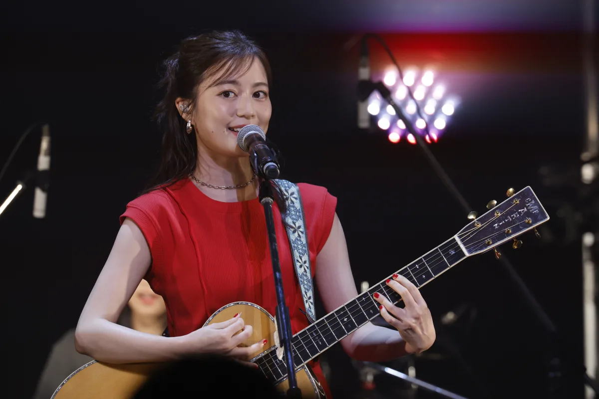 生田絵梨花とSHISHAMOのコラボバンド「IKUSHAMO」が熱狂の初ライブ！『三ツ矢サイダー』Presents「澄みきる！夏のIKUSHAMO トーク&ライブ」レポート