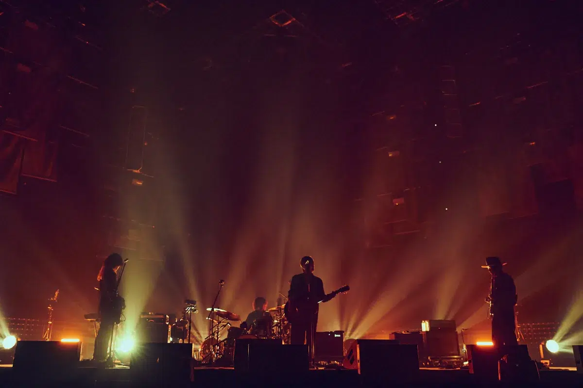 クリープハイプ オフィシャルライブレポート 悩みながら迷いながら生き続ける者たちへ 俺らもそうだよって