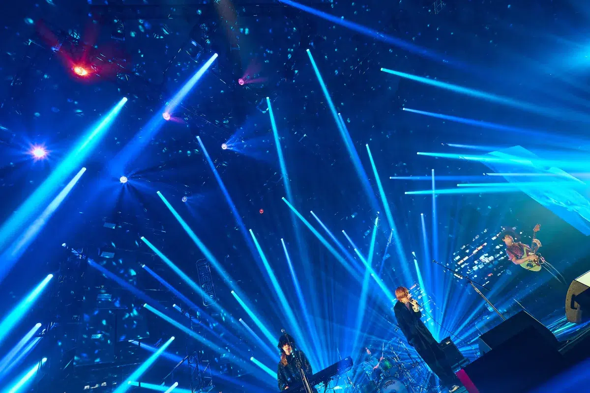 クリープハイプ オフィシャルライブレポート 悩みながら迷いながら生き続ける者たちへ 俺らもそうだよって