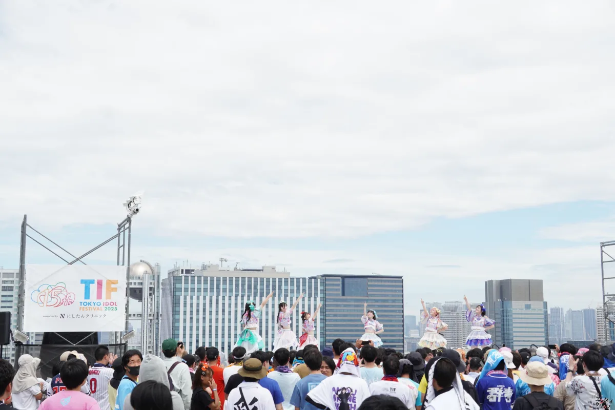 最高の夏がここにある！メノニューイヤー、TIFのSKY STAGEに降臨！