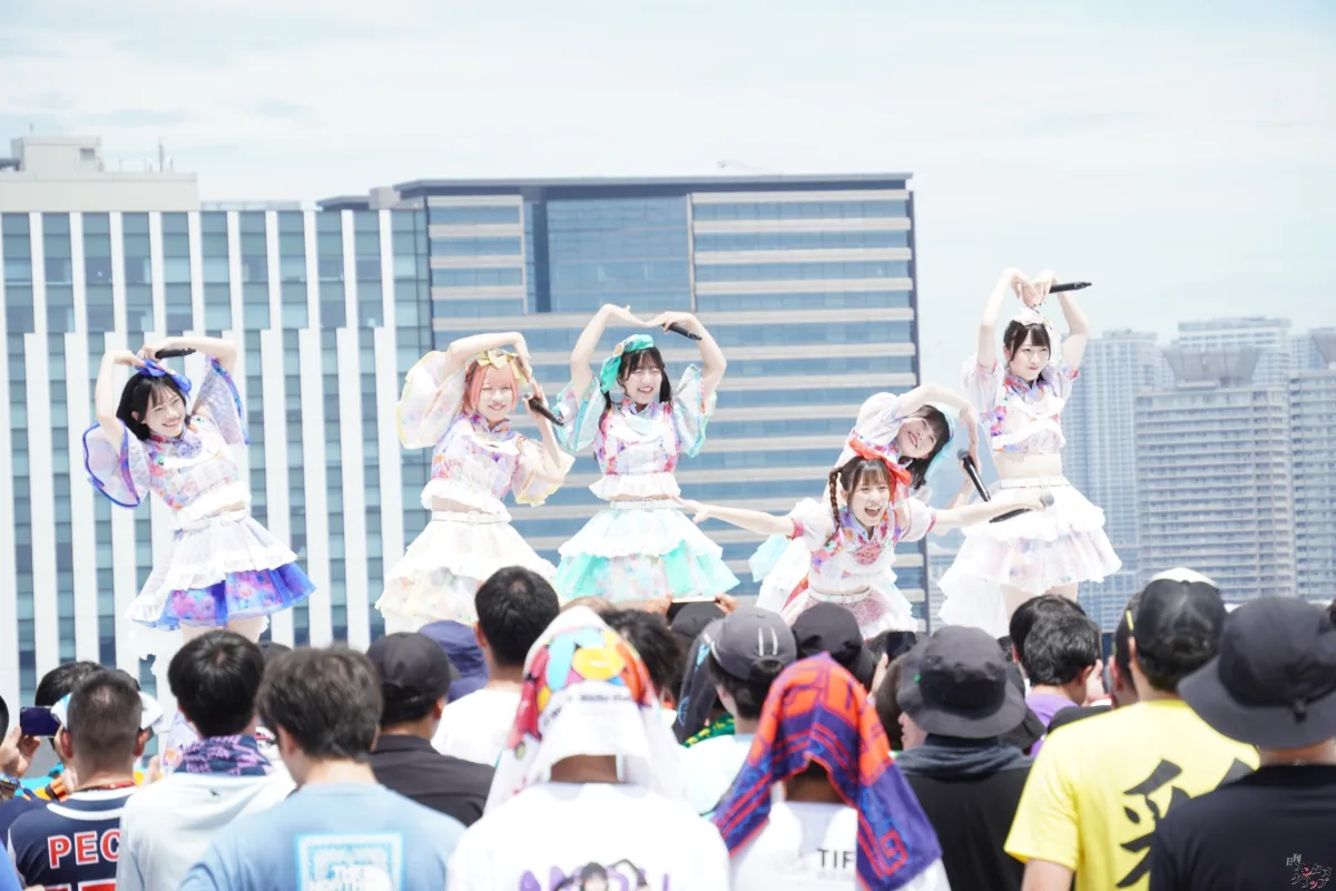 最高の夏がここにある！メノニューイヤー、TIFのSKY STAGEに降臨！