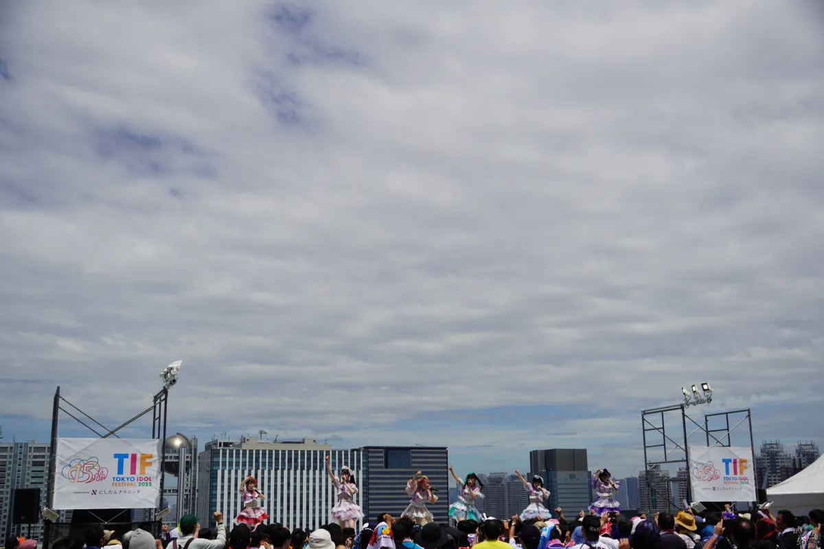 最高の夏がここにある！メノニューイヤー、TIFのSKY STAGEに降臨！