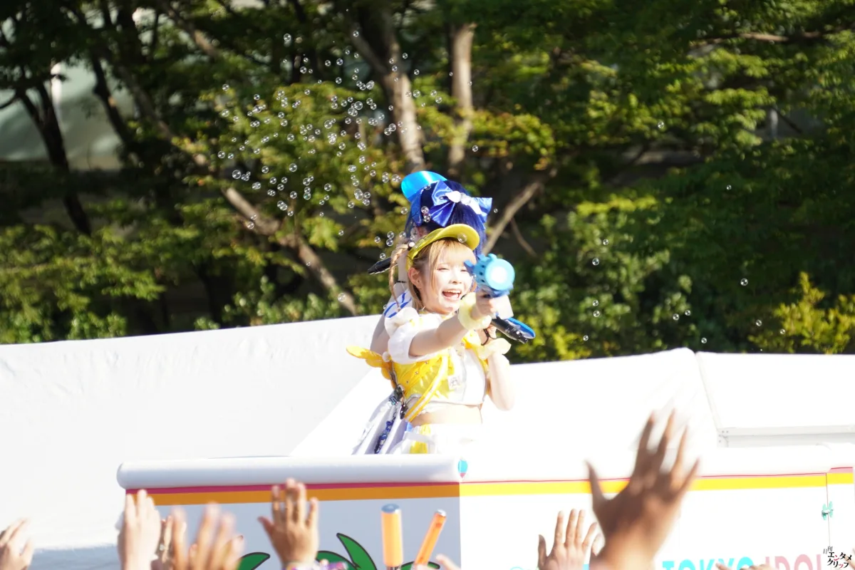 NANIMONO、新設「TOROCCO PARK」で大暴れ！ 人力トロッコで会場を席巻