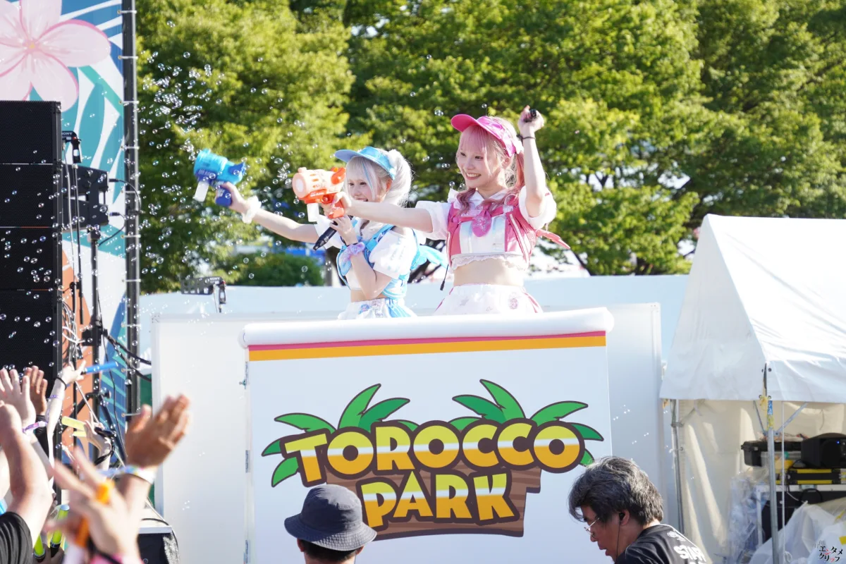 NANIMONO、新設「TOROCCO PARK」で大暴れ！ 人力トロッコで会場を席巻