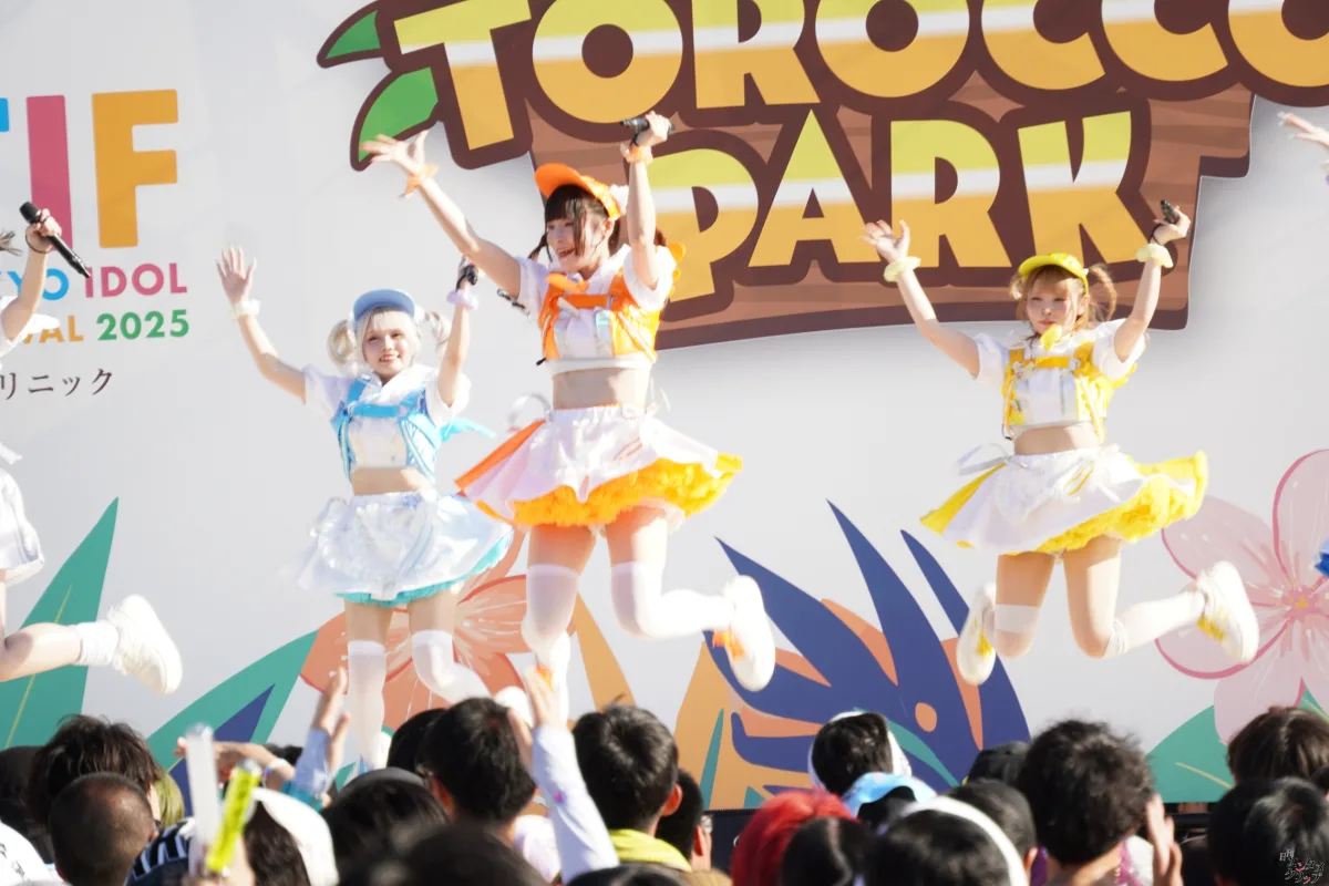 NANIMONO、新設「TOROCCO PARK」で大暴れ！ 人力トロッコで会場を席巻