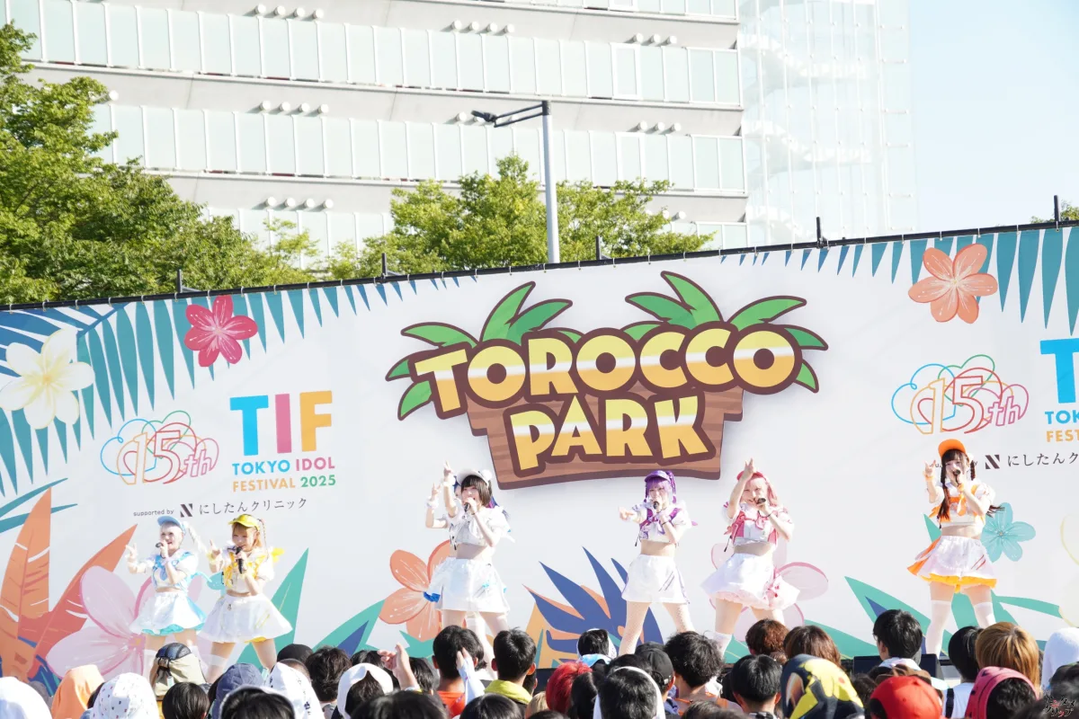 NANIMONO、新設「TOROCCO PARK」で大暴れ！ 人力トロッコで会場を席巻