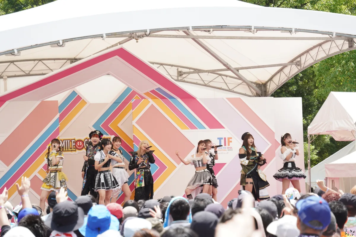 TIFでモーニング娘。への愛が爆発！アイドルたちが名曲をカバー ロージークロニクル 橋田歩果は「モーニング娘。さんを超えられるようなアイドルになれるように頑張りたい！」と宣言