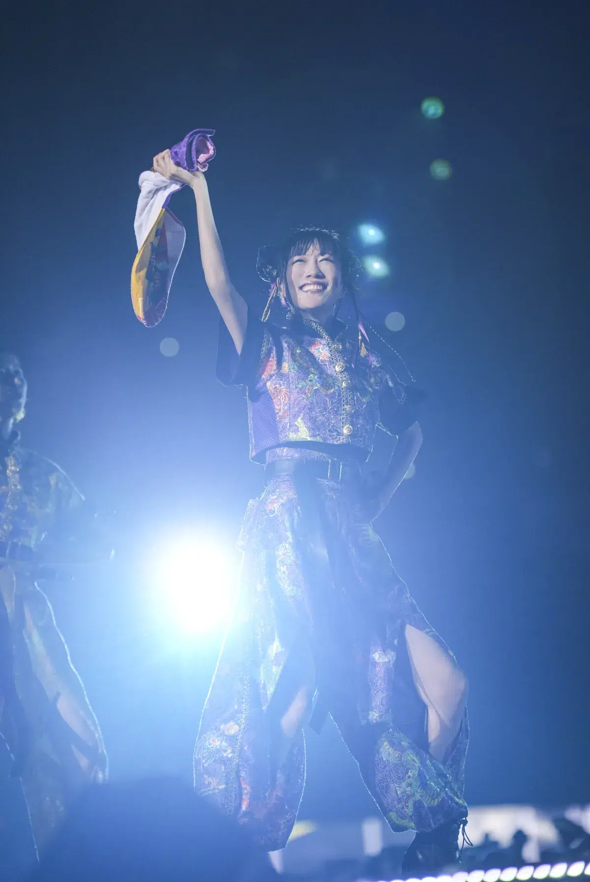 ももクロが恒例の夏ライブ『ももクロ夏のバカ騒ぎ』を開催。花火、放水、盆踊り…初開催となる横浜スタジアムでモノノフと共に熱狂した真夏の祝祭的な2日間