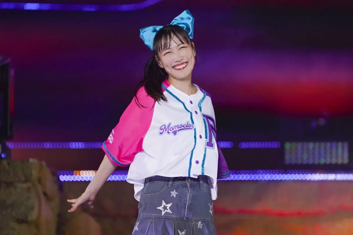 ももクロが恒例の夏ライブ『ももクロ夏のバカ騒ぎ』を開催。花火、放水、盆踊り…初開催となる横浜スタジアムでモノノフと共に熱狂した真夏の祝祭的な2日間