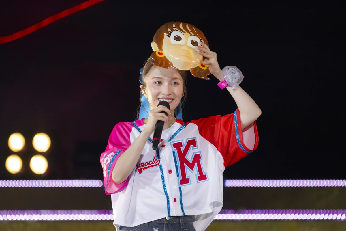ももクロが恒例の夏ライブ『ももクロ夏のバカ騒ぎ』を開催。花火、放水、盆踊り…初開催となる横浜スタジアムでモノノフと共に熱狂した真夏の祝祭的な2日間