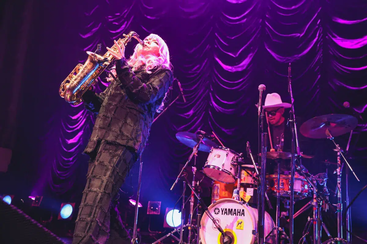 H ZETTRIO with ユッコ・ミラー、“音が踊る”熱狂の夜。アルバム『Dazz On』への期待が高まる、東京キネマ倶楽部公演ライブレポート