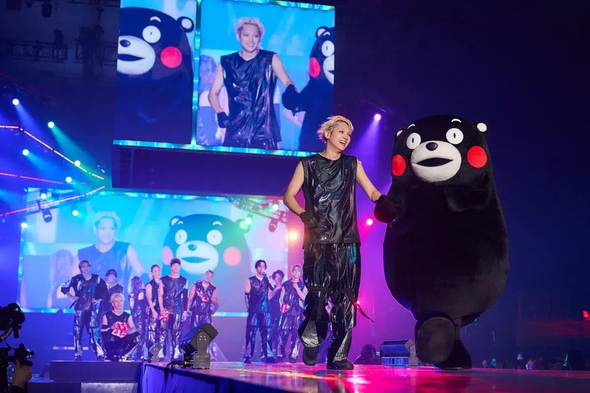 【THE RAMPAGE】くまモンと夢の初共演！全国アリーナツアーの熊本公演にてサプライズ登場でコラボダンスを披露！！