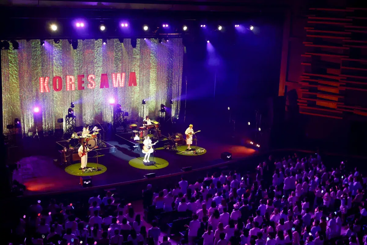《コレサワ LIVE TOUR 2025 あたしを選んだ君と行くツアー》ライブレポートが到着 18 《コレサワ LIVE TOUR 2025 あたしを選んだ君と行くツアー》ライブレポートが到着