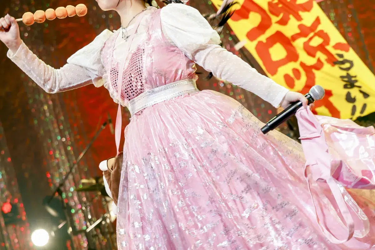 《コレサワ LIVE TOUR 2025 あたしを選んだ君と行くツアー》ライブレポートが到着 3 《コレサワ LIVE TOUR 2025 あたしを選んだ君と行くツアー》ライブレポートが到着