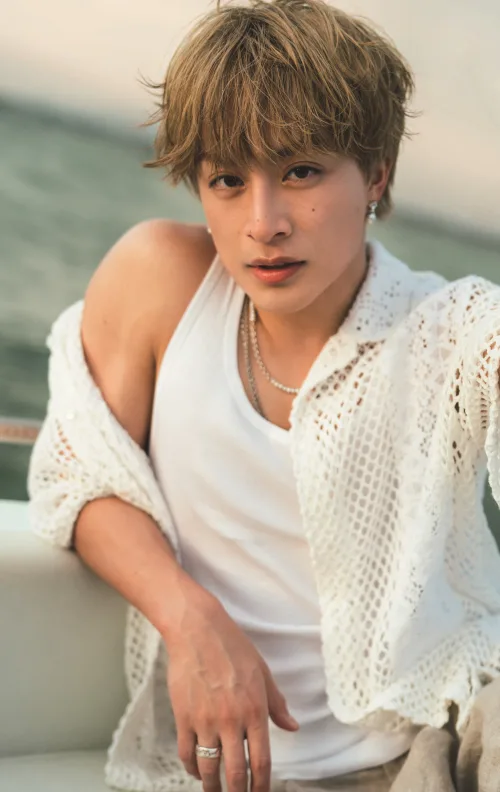 GENERATIONS／PKCZ®メンバーとして活躍！　８年振りの意欲作がリリース『白濱亜嵐2nd写真集 Hallelujah!!』「お気に入りの艶っぽい写真」公開！【本人コメントあり】