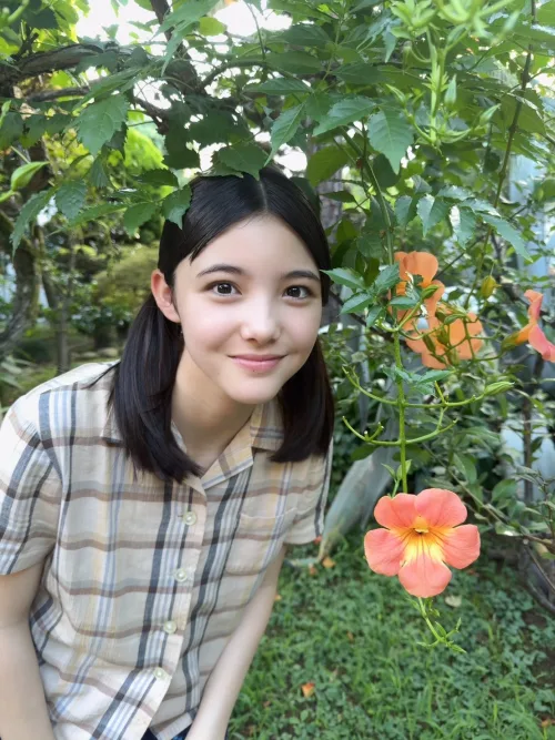 「あの子は誰？」戦争を生き抜いた少女役に注目