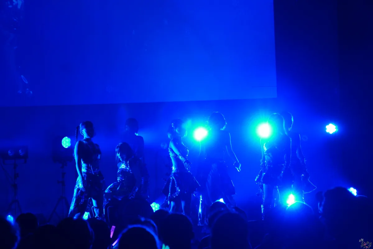 仮面女子、東名阪ツアーファイナル大盛況！新曲初披露に長州小力も乱入で熱狂の渦
