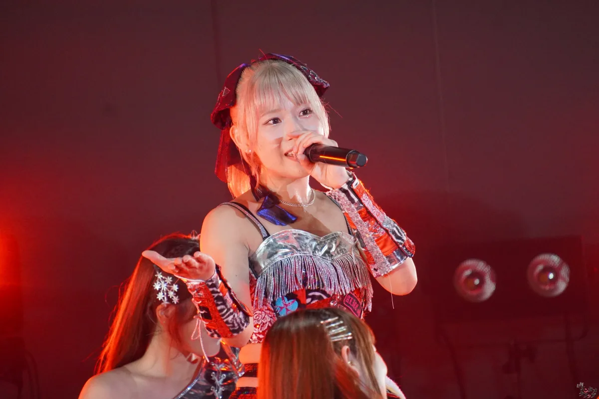 仮面女子、東名阪ツアーファイナル大盛況！新曲初披露に長州小力も乱入で熱狂の渦