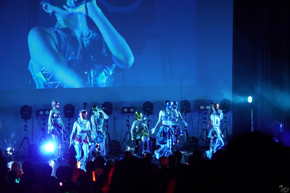 仮面女子、東名阪ツアーファイナル大盛況！新曲初披露に長州小力も乱入で熱狂の渦