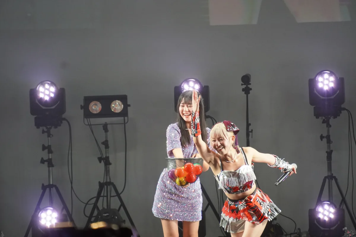 仮面女子、東名阪ツアーファイナル大盛況！新曲初披露に長州小力も乱入で熱狂の渦