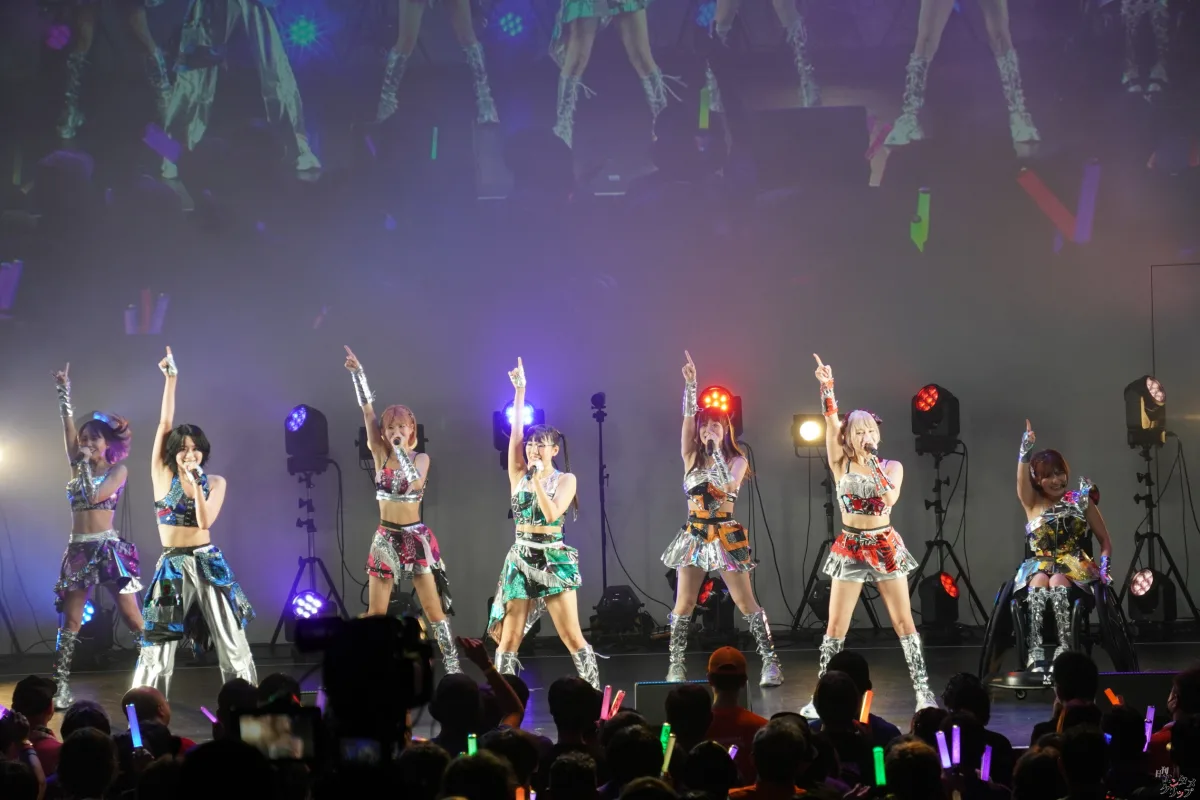 仮面女子、東名阪ツアーファイナル大盛況！新曲初披露に長州小力も乱入で熱狂の渦