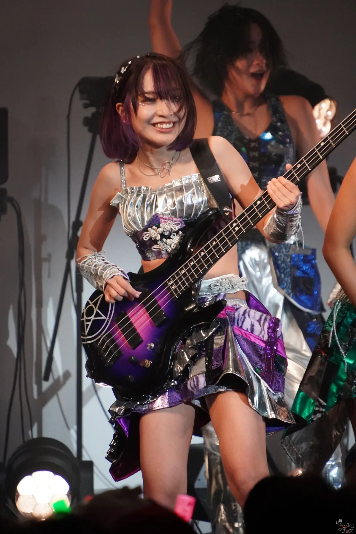 仮面女子、東名阪ツアーファイナル大盛況！新曲初披露に長州小力も乱入で熱狂の渦