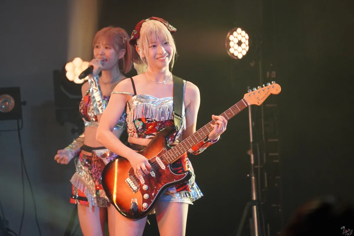 仮面女子、東名阪ツアーファイナル大盛況！新曲初披露に長州小力も乱入で熱狂の渦