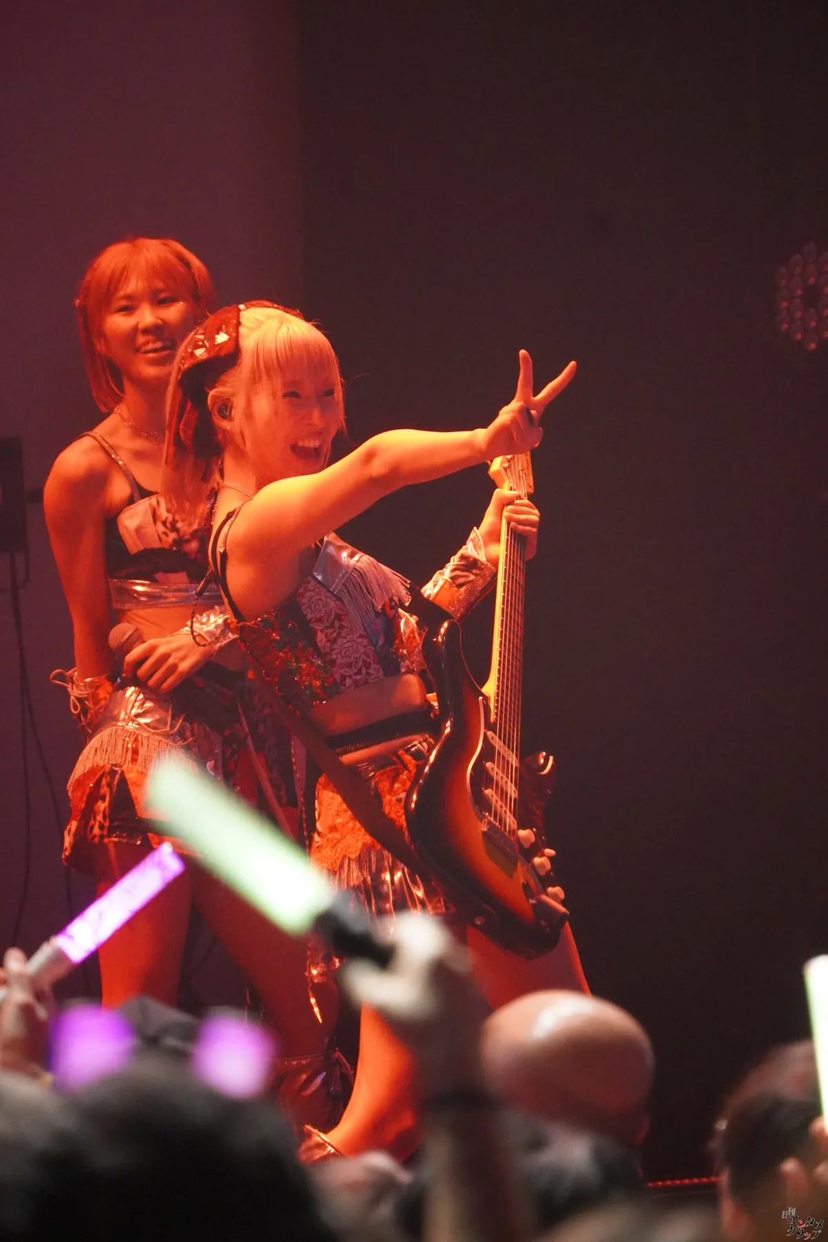 仮面女子、東名阪ツアーファイナル大盛況！新曲初披露に長州小力も乱入で熱狂の渦