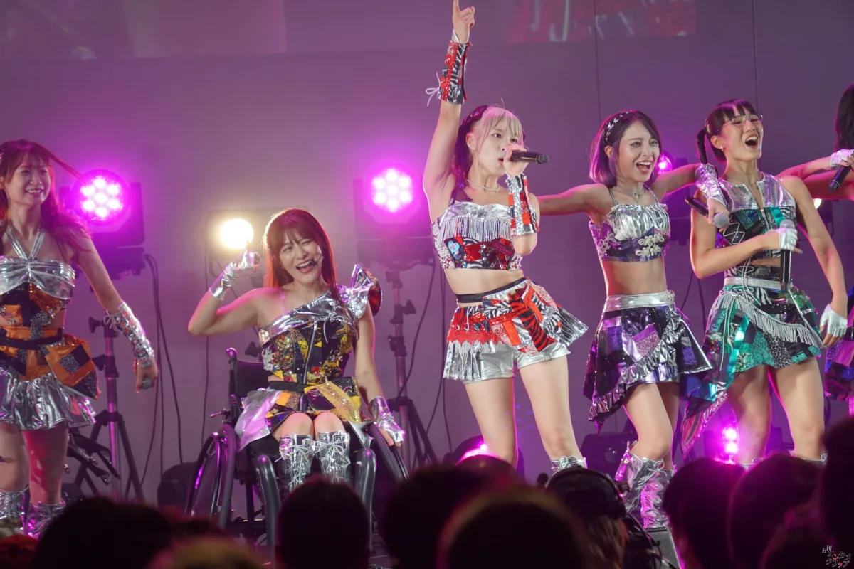 仮面女子、東名阪ツアーファイナル大盛況！新曲初披露に長州小力も乱入で熱狂の渦