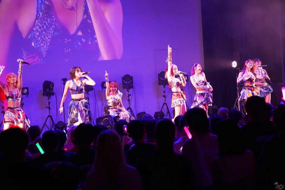 仮面女子、東名阪ツアーファイナル大盛況！新曲初披露に長州小力も乱入で熱狂の渦