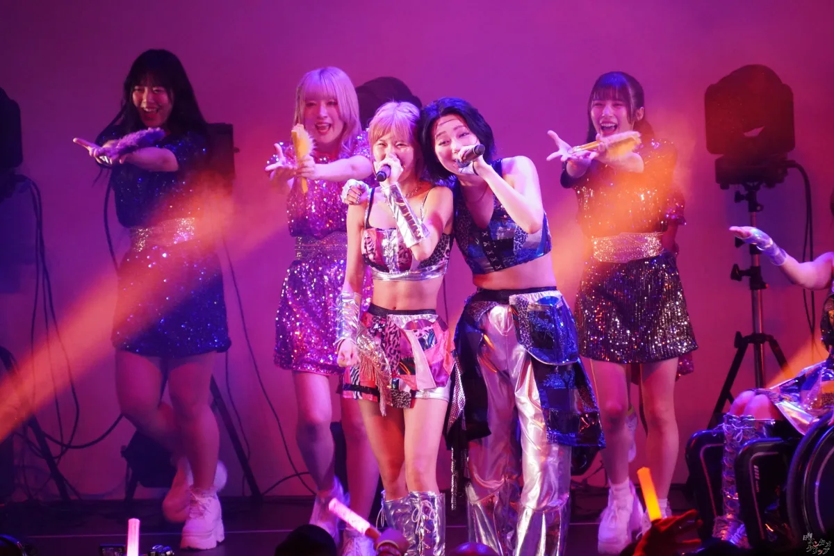 仮面女子、東名阪ツアーファイナル大盛況！新曲初披露に長州小力も乱入で熱狂の渦
