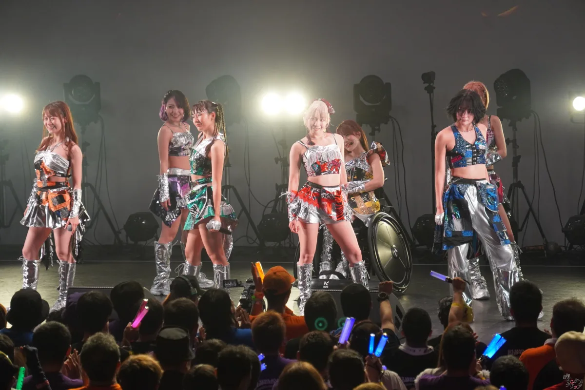 仮面女子、東名阪ツアーファイナル大盛況！新曲初披露に長州小力も乱入で熱狂の渦
