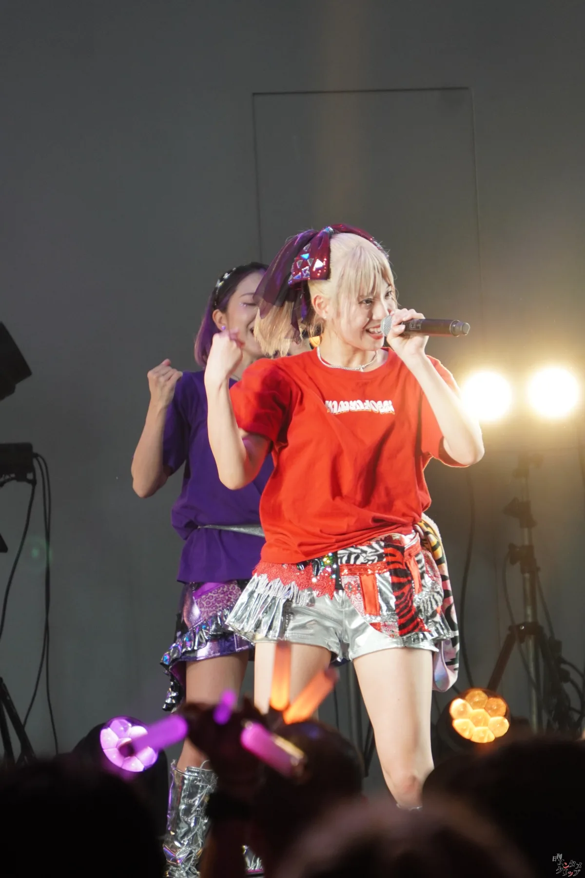 仮面女子、東名阪ツアーファイナル大盛況！新曲初披露に長州小力も乱入で熱狂の渦