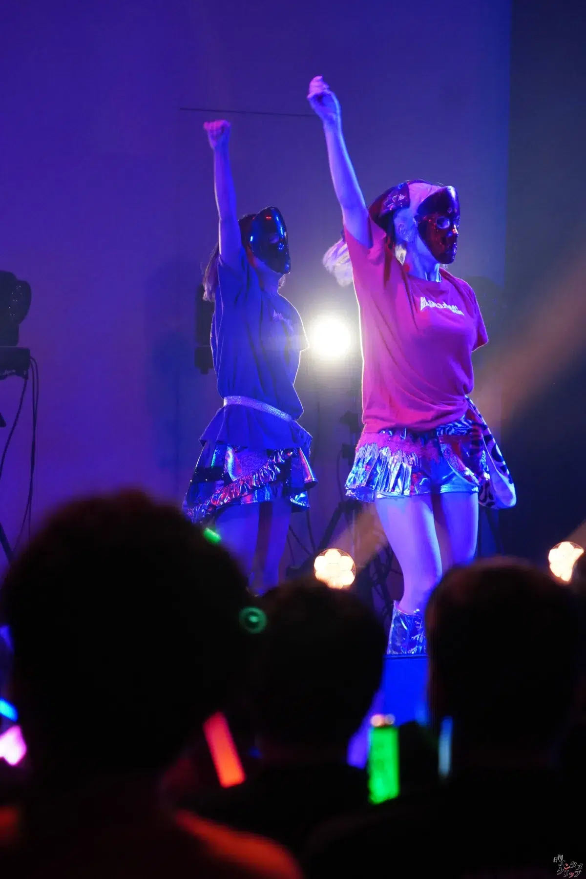 仮面女子、東名阪ツアーファイナル大盛況！新曲初披露に長州小力も乱入で熱狂の渦