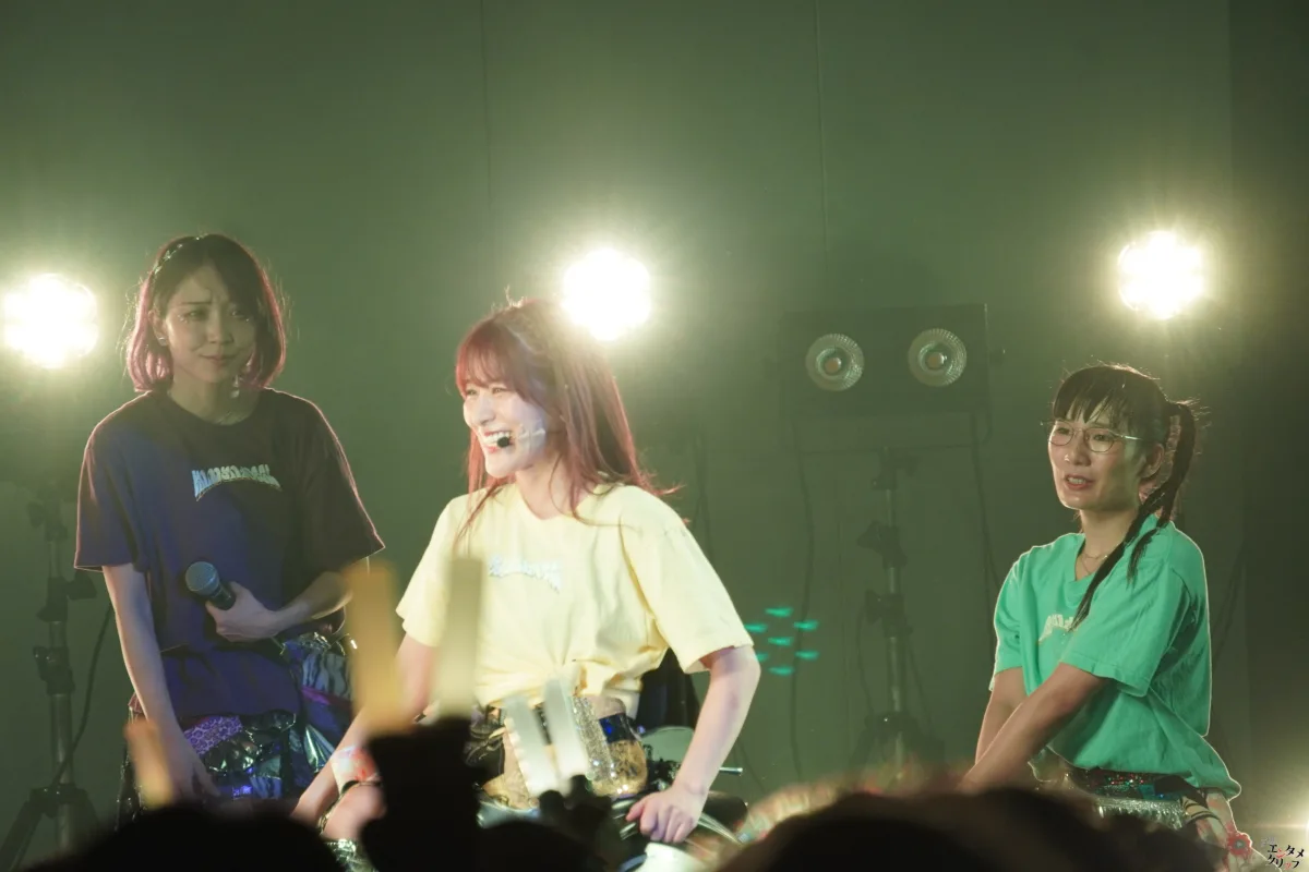 仮面女子、東名阪ツアーファイナル大盛況！新曲初披露に長州小力も乱入で熱狂の渦