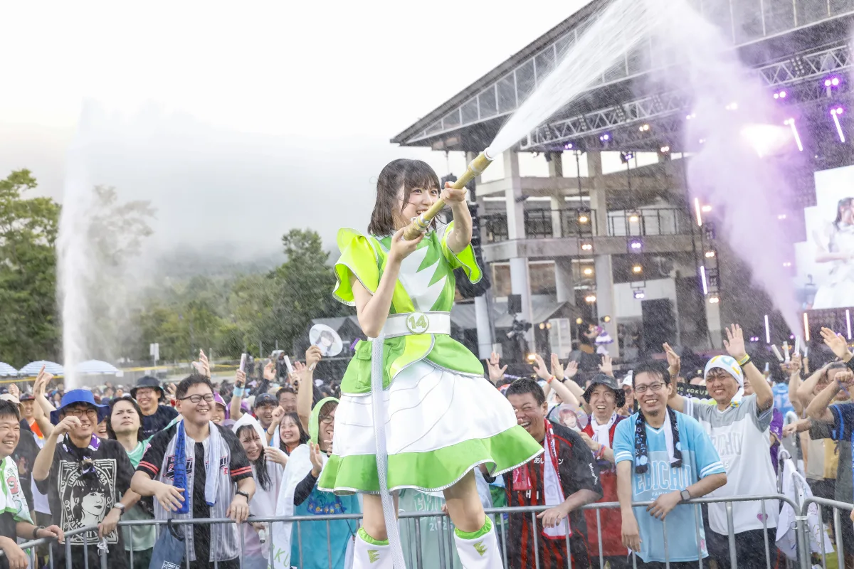 私立恵比寿中学、夏のファミえんでずぶ濡れ!富士山を背に8人の新体制が魅せた圧巻のステージ!来年1月にはKアリーナ公演も決定 7 私立恵比寿中学、夏のファミえんでずぶ濡れ!富士山を背に8人の新体制が魅せた圧巻のステージ!来年1月にはKアリーナ公演も決定