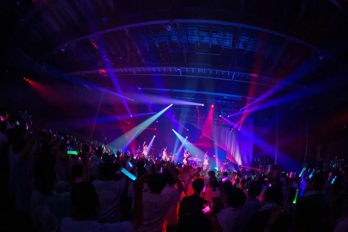 わーすた、真夏の豊洲PITワンマンで、2年振りのサプライズバンドライブ！ 10月からの全国ツアーも発表し「もっともっと良い景色を見に行きたい」