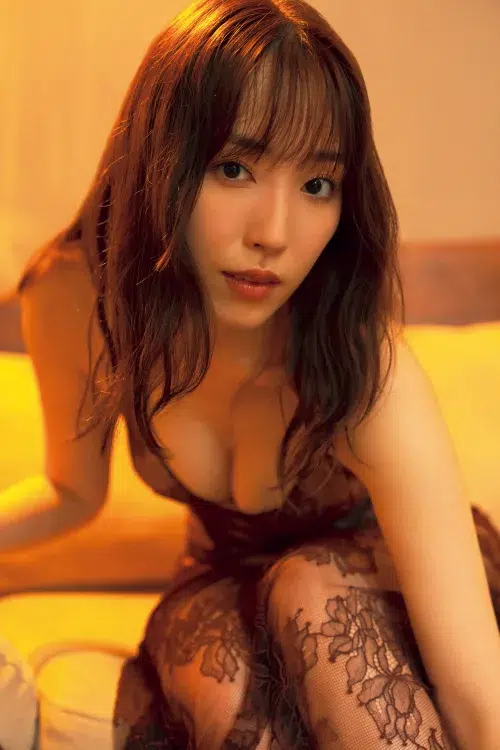 譜久村聖、20代ラスト写真集は初の2冊同時発売! ベトナムで魅せる大人な一面と素顔。 1 譜久村聖、20代ラスト写真集は初の2冊同時発売! ベトナムで魅せる大人な一面と素顔。