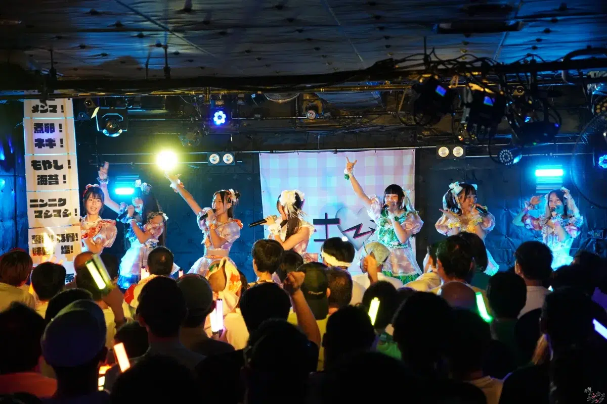 チキータ、デビュー半年で初ワンマンをソールドアウト！会場を熱狂させた7人の成長物語