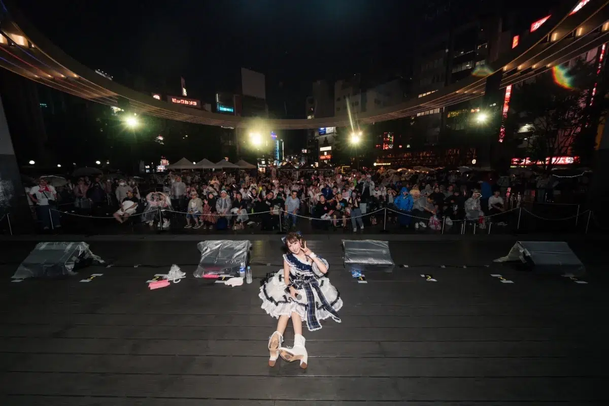 "驚異の35歳"小桃音まい、豪雨に包まれた17回目の生誕祭と道重さゆみ"推し活"を語る