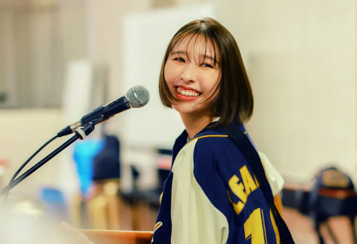 玉井詩織、初の写真集2冊同時発売！「芸能活動20周年」と30歳の想いを込めたファンへのプレゼント