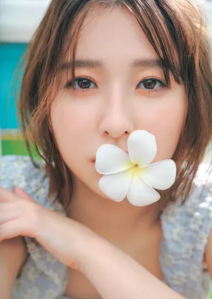 玉井詩織、初の写真集2冊同時発売！「芸能活動20周年」と30歳の想いを込めたファンへのプレゼント