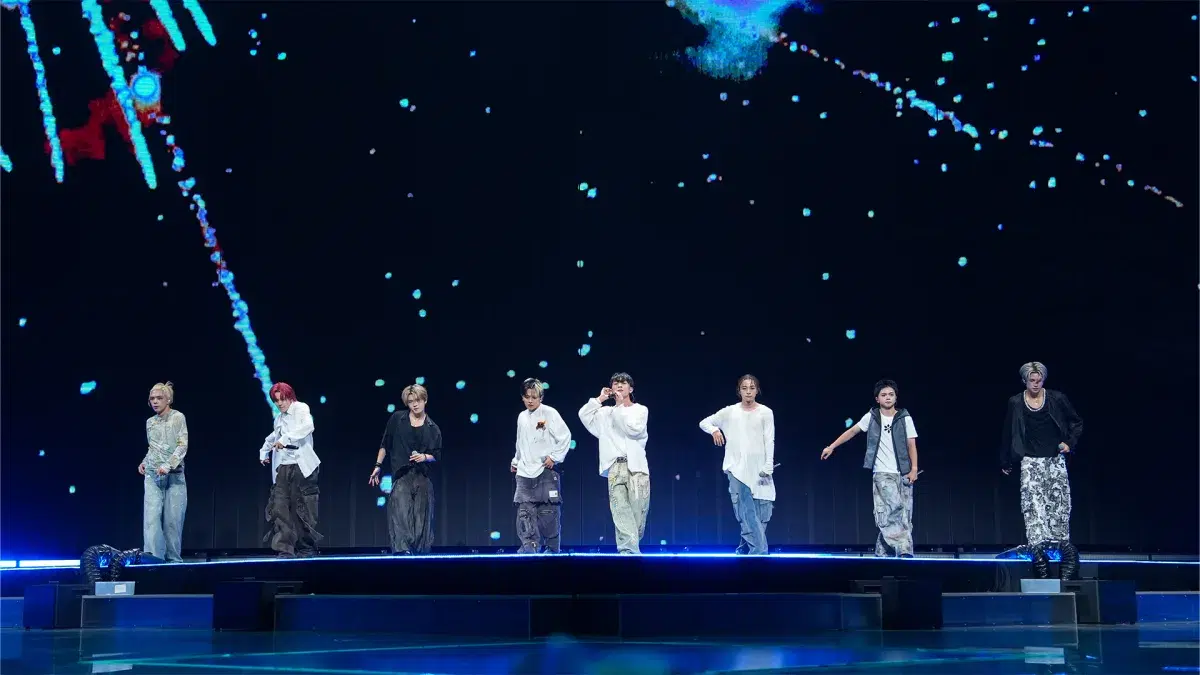 aespa・TWICE・RIIZEらも出演した「TIMA国際音楽大賞」にONE OR EIGHT初出演！ 中国での話題曲”365”を披露