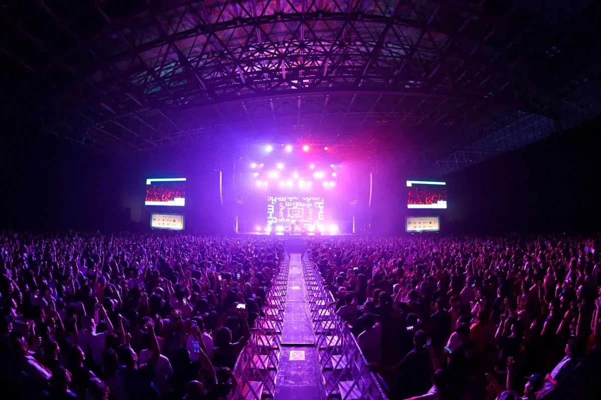 キュレーターを務めたサマソニのオールナイトイベント『MIDNIGHT SONIC curated by m-flo』開催！全8組のDJやアーティストたちが真夜中の宴に集結！！