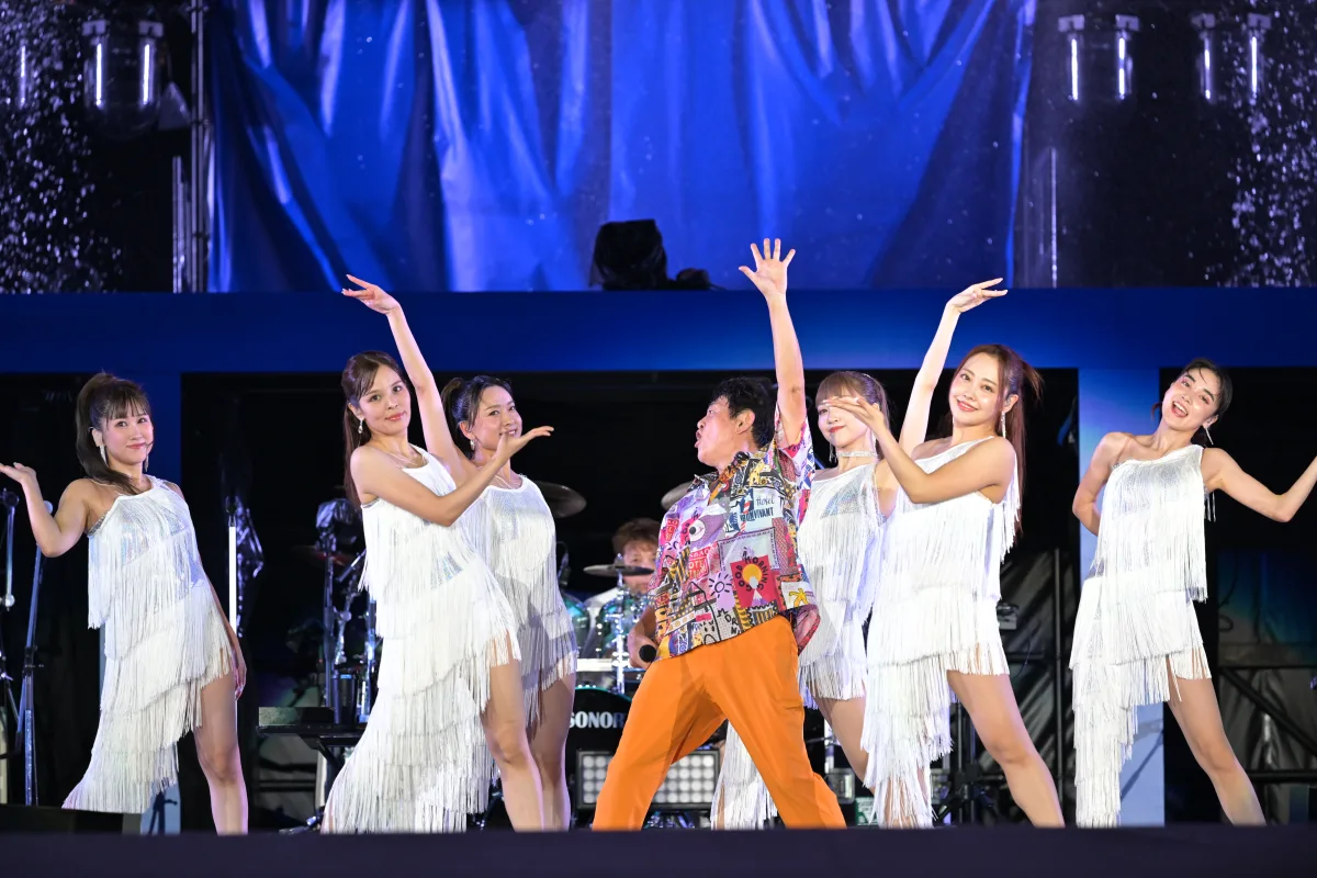 TUBE、真骨頂の野外ライブ、デビュー40周年の横浜スタジアム開催！吹き出す炎や大噴水、打ち上げ花火など、スケール感溢れる圧巻のステージを展開シークレットゲストとして聖飢魔Ⅱ、広瀬香美ほか豪華ゲストが登場