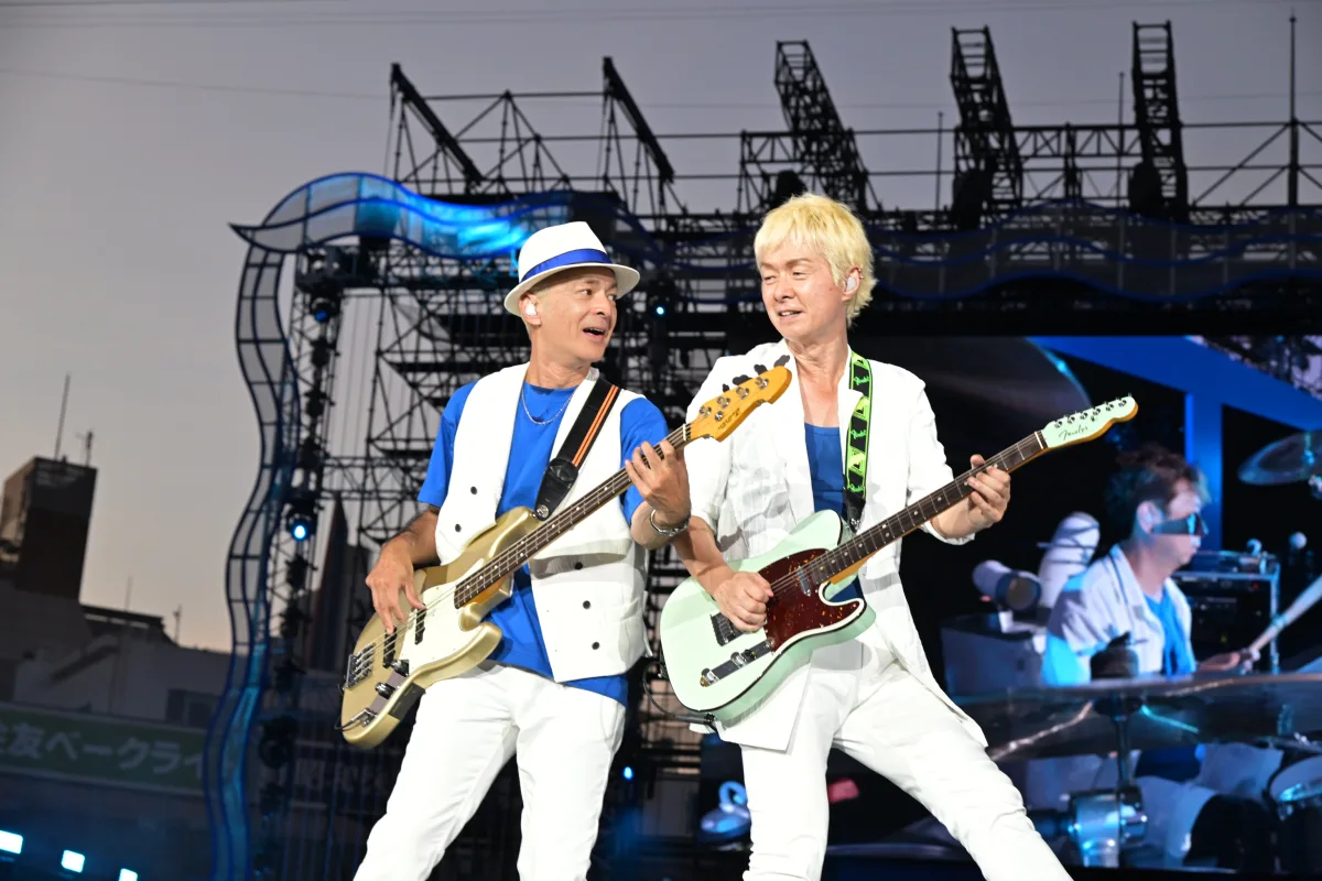 TUBE、真骨頂の野外ライブ、デビュー40周年の横浜スタジアム開催！吹き出す炎や大噴水、打ち上げ花火など、スケール感溢れる圧巻のステージを展開シークレットゲストとして聖飢魔Ⅱ、広瀬香美ほか豪華ゲストが登場